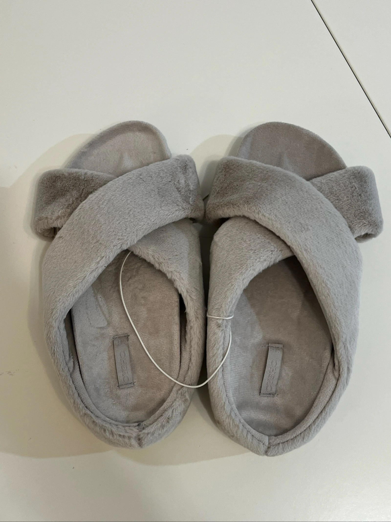 Brand new Oysho slippers - Size 38 – photo 2